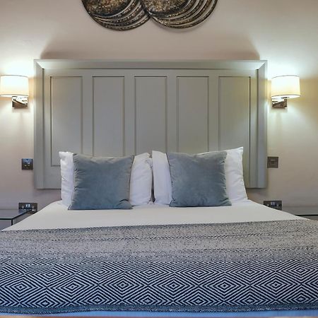 Отель Rose And Crown Stoke Newington Лондон Экстерьер фото