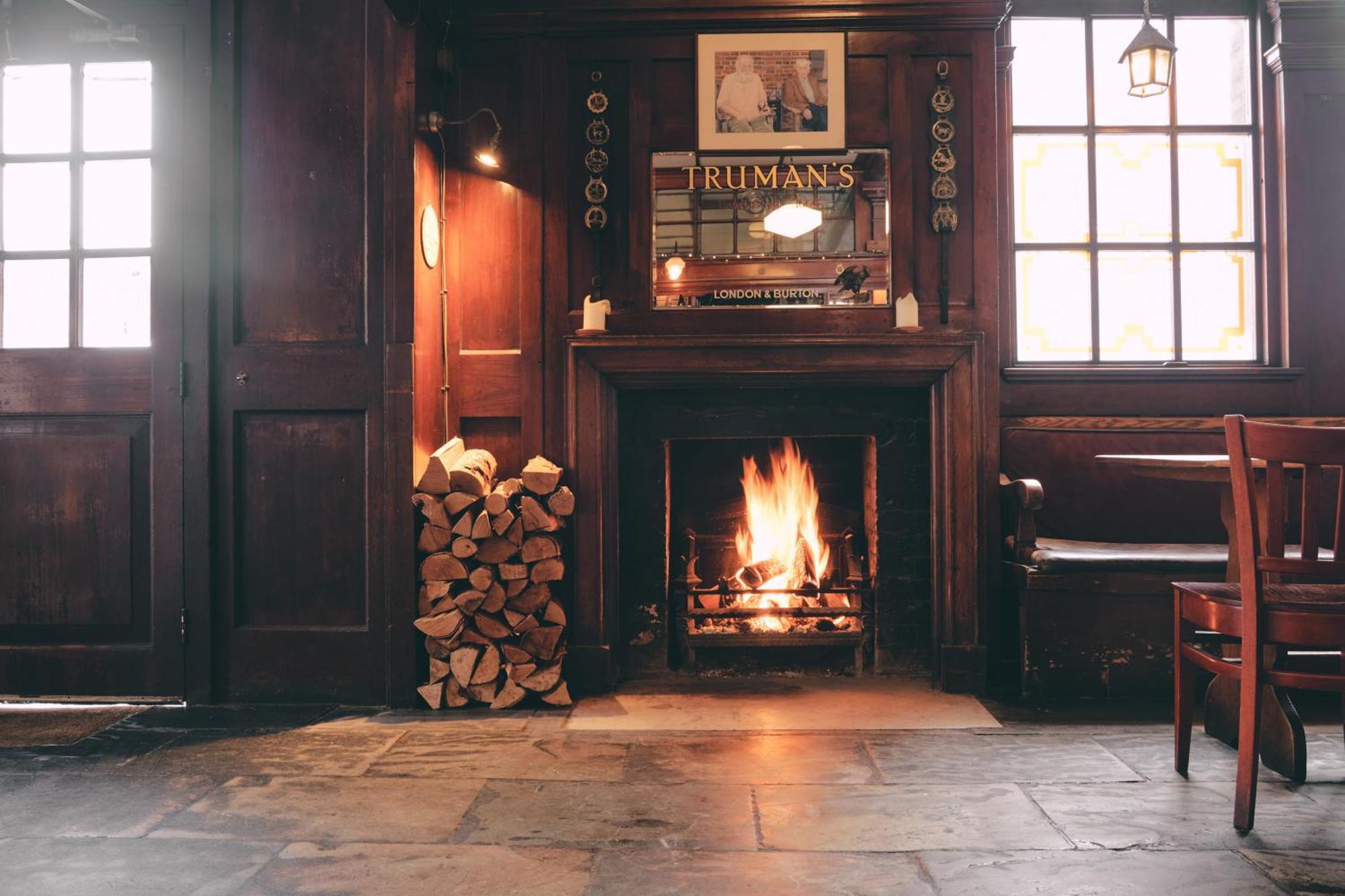 Отель Rose And Crown Stoke Newington Лондон Экстерьер фото